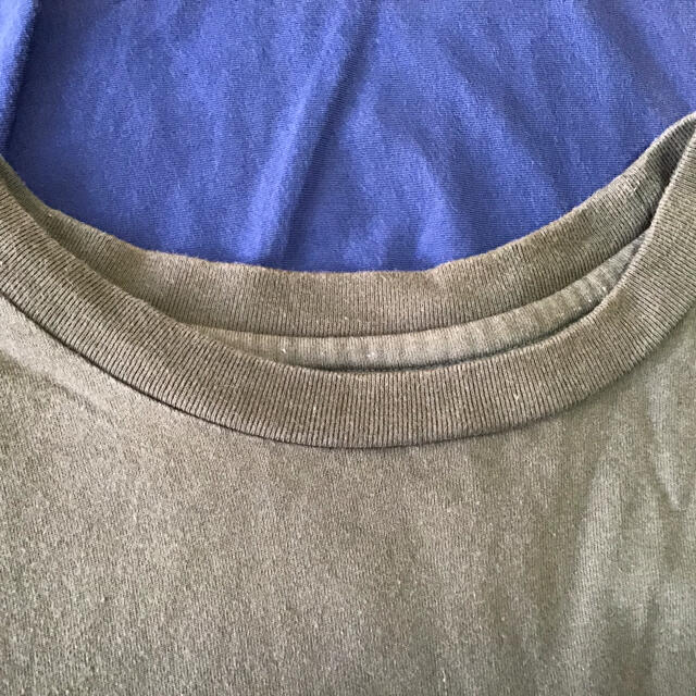 RVCA(ルーカ)のRVCA ルーカ　バックプリント　Tシャツ M オリーブ　ビックプリント　深緑 メンズのトップス(Tシャツ/カットソー(半袖/袖なし))の商品写真