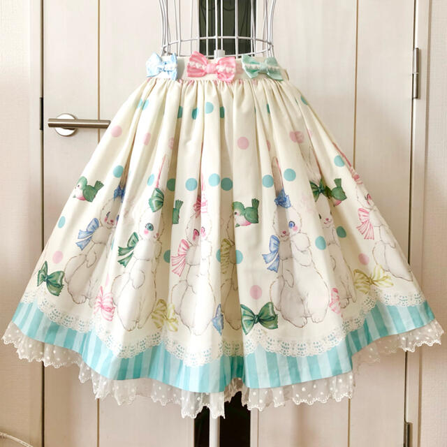 Angelic Pretty(アンジェリックプリティー)の★Angelic Pretty★リリカルバニー柄パステルスカート(生成) レディースのスカート(ひざ丈スカート)の商品写真