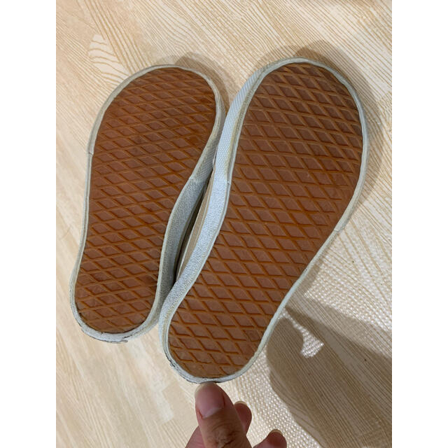 VANS(ヴァンズ)のvans スニーカー　ベージュ　17cm キッズ/ベビー/マタニティのキッズ靴/シューズ(15cm~)(スニーカー)の商品写真