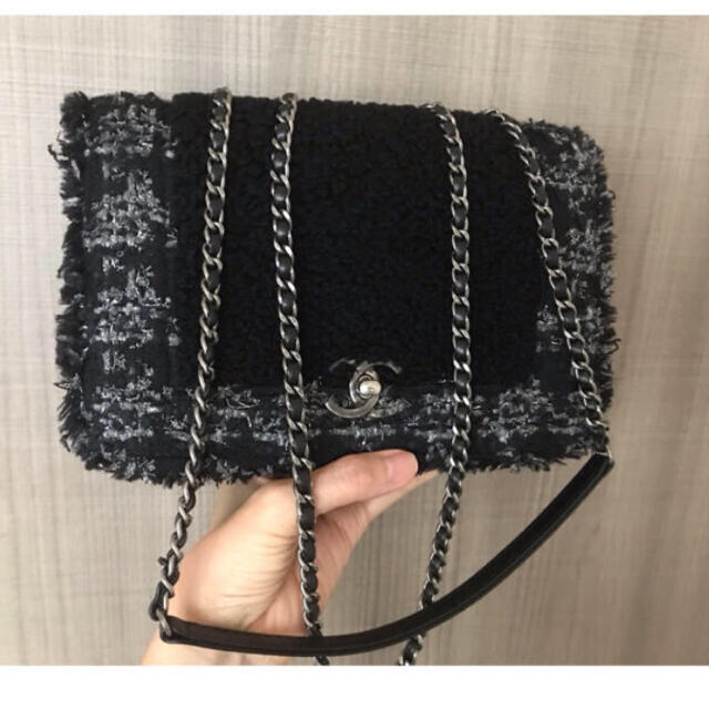 シャネル CHANEL ツイード　ブラック　ショルダーバッグ