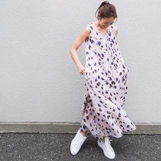 GRACE CONTINENTAL - グレースコンチネンタル ランダムドットプリント