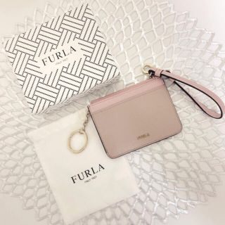 FURLA 定期入れ