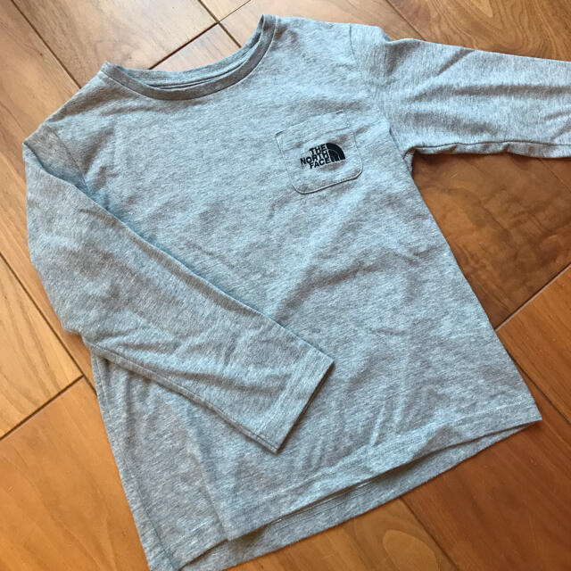 THE NORTH FACE(ザノースフェイス)のノースフェイス　120 ロンT キッズ/ベビー/マタニティのキッズ服男の子用(90cm~)(Tシャツ/カットソー)の商品写真