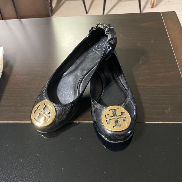 Tory Burch(トリーバーチ)のトリーバーチ靴20CM、黒エナメル 1300円　免税店で購入 レディースの靴/シューズ(バレエシューズ)の商品写真