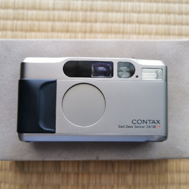 人気特価 Contax T2 フィルムカメラ