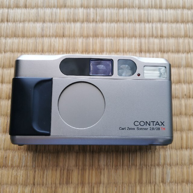 Contax T2  スマホ/家電/カメラのカメラ(フィルムカメラ)の商品写真