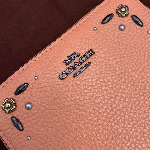 COACH(コーチ)のcoach☆ラウンドジップ折り財布☆未使用 レディースのファッション小物(財布)の商品写真