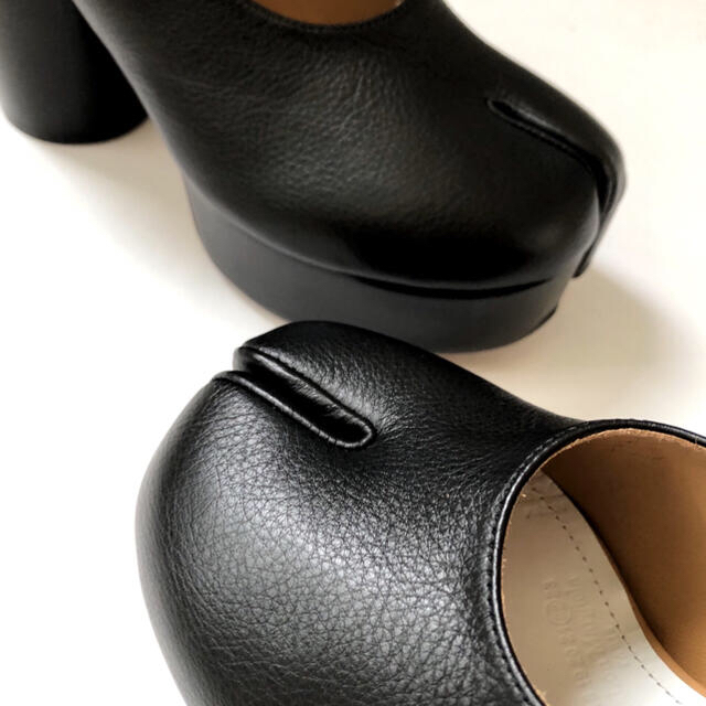 Maison Martin Margiela(マルタンマルジェラ)の新品/36 メゾン マルタン マルジェラ 足袋 タビ プラットホーム パンプス レディースの靴/シューズ(ハイヒール/パンプス)の商品写真