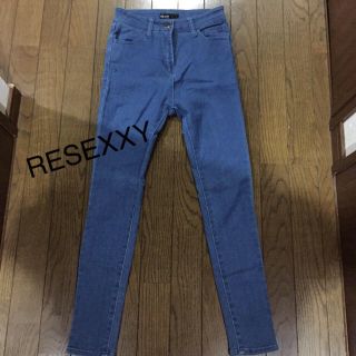 リゼクシー(RESEXXY)のRESEXXY スキニーパンツ Sサイズ お値引可能(デニム/ジーンズ)