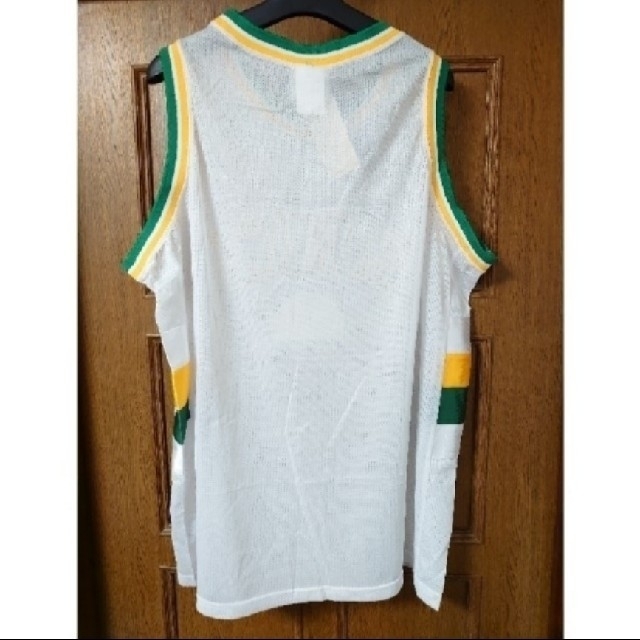 Majestic(マジェスティック)のNBA★希少★XL NBA ソニックス★Seattle　Supersonics エンタメ/ホビーのタレントグッズ(スポーツ選手)の商品写真