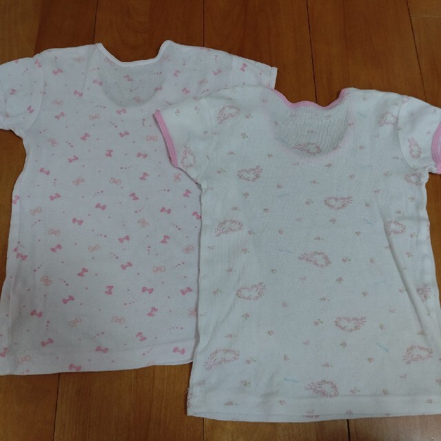 100サイズ女の子半袖シャツ肌着4枚セット キッズ/ベビー/マタニティのキッズ服女の子用(90cm~)(下着)の商品写真