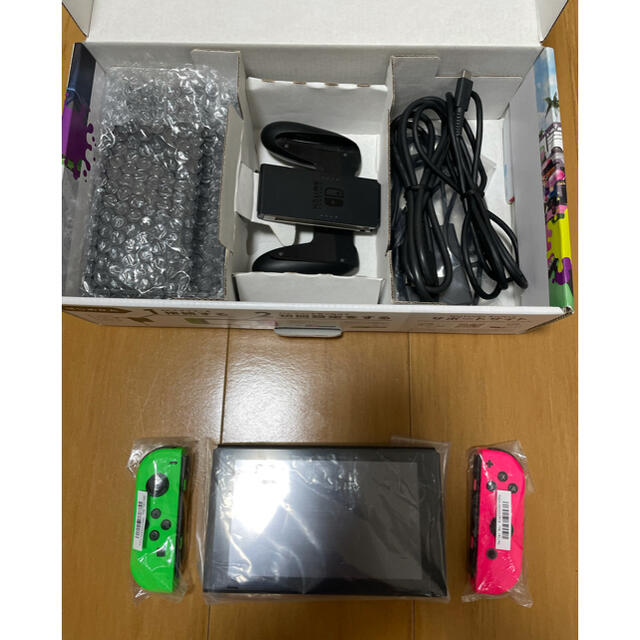 Nintendo Switch  エンタメ/ホビーのゲームソフト/ゲーム機本体(家庭用ゲーム機本体)の商品写真