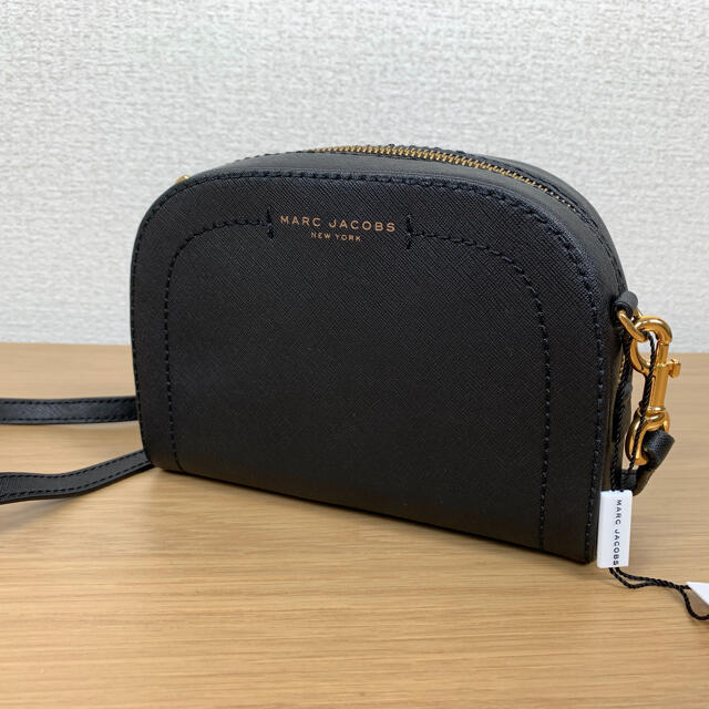 未使用　MARC  JACOBS  マークジェイコブス ショルダーバッグ　黒