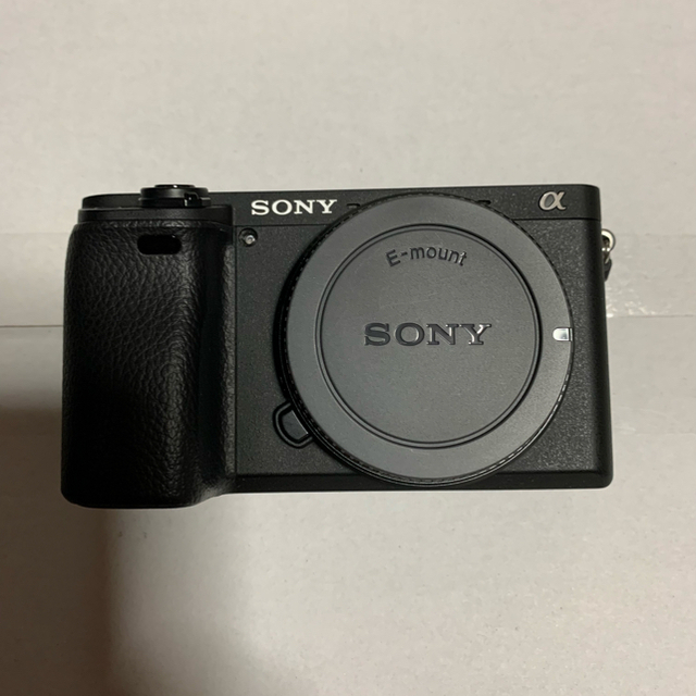 SONY(ソニー)のα6400  SEL35F18 AKRさん専用 スマホ/家電/カメラのカメラ(ミラーレス一眼)の商品写真