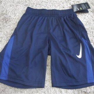 ナイキ(NIKE)のナイキ　NIKE　ショートパンツ　140　短パン 男の子 ハーフパンツ キッズ(パンツ/スパッツ)