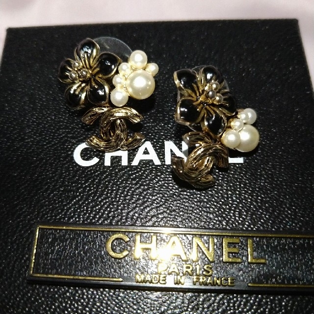 CHANEL ピアス