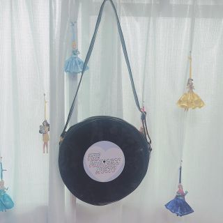 ウィゴー(WEGO)のレコード型バッグ👛(ショルダーバッグ)