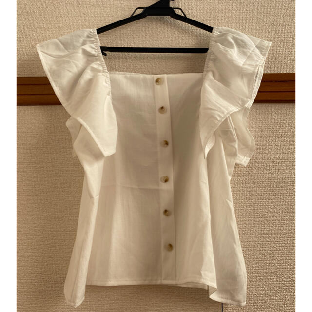 GRL(グレイル)のGRL ホワイトブラウス　タグ付き レディースのトップス(シャツ/ブラウス(半袖/袖なし))の商品写真