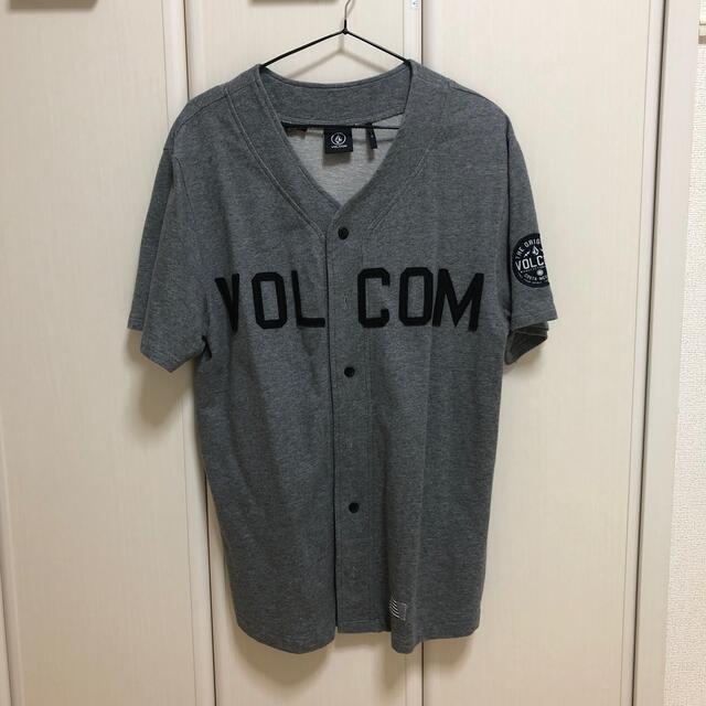 volcom(ボルコム)のボルコム　ユニホームモチーフティー メンズのトップス(Tシャツ/カットソー(半袖/袖なし))の商品写真