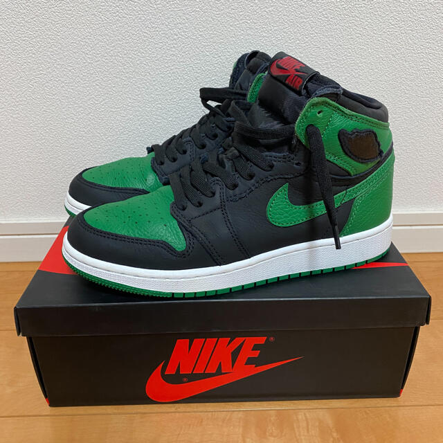 NIKE(ナイキ)の最終値下げ！AIR JORDAN 1 HIGH OG GS PINE GREEN メンズの靴/シューズ(スニーカー)の商品写真