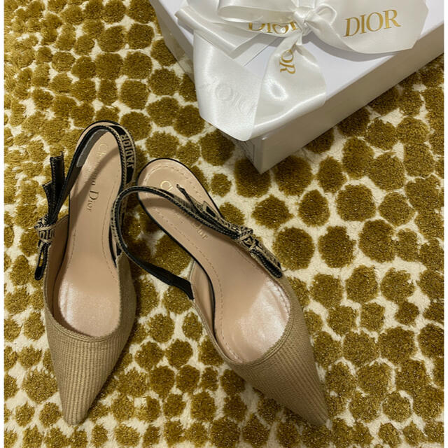 Christian Dior(クリスチャンディオール)の【最終値下げ】ディオール　J'ADIOR スリングバックパンプス シャネル レディースの靴/シューズ(ハイヒール/パンプス)の商品写真