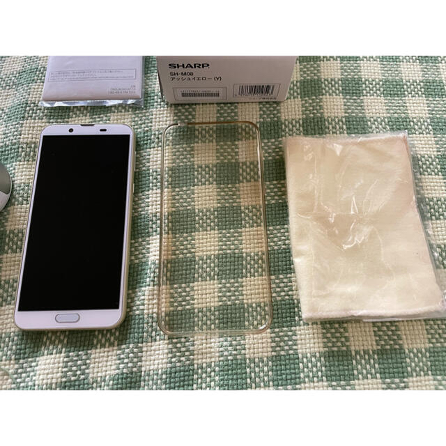 AQUOS(アクオス)のSHARP AQUOS SH-M08 中古　シャープアクオス スマホ/家電/カメラのスマートフォン/携帯電話(スマートフォン本体)の商品写真