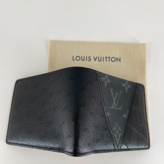 LOUIS VUITTON - ルイヴィトン希少（黒／メンズ２つ折り財布