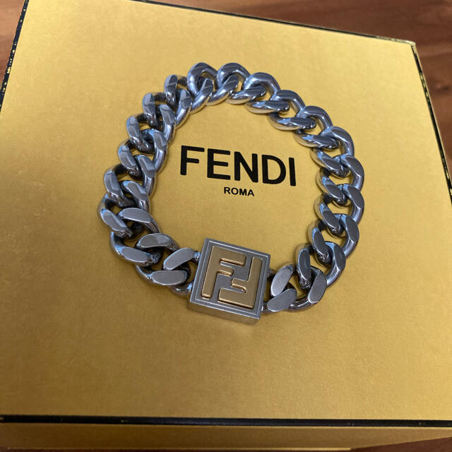 FENDI   FENDI チェーン ブレスレットの通販 by sata's shop