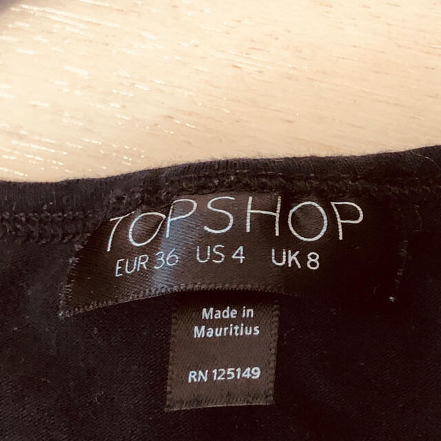 TOPSHOP(トップショップ)の新品TOPSHOP シンプルクロップドトップ 黒 レディースのトップス(タンクトップ)の商品写真