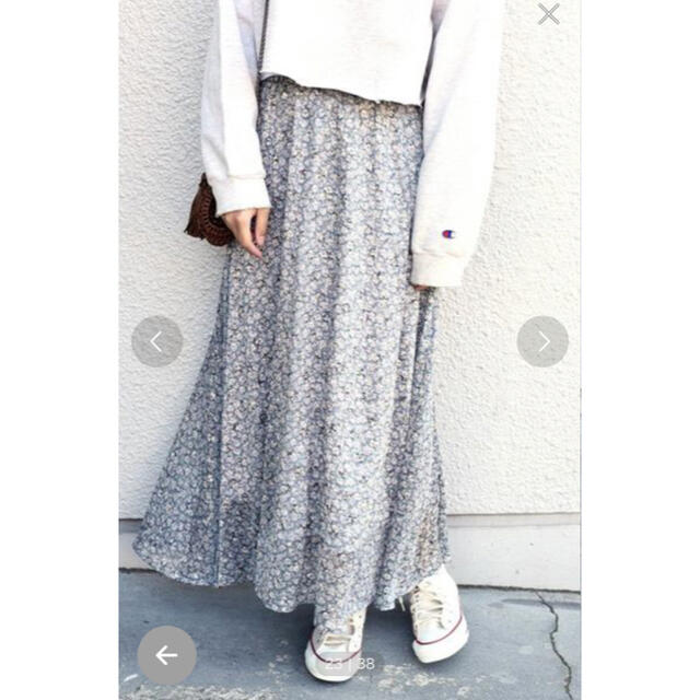 Khaju(カージュ)の⭐︎khaju⭐︎フラワープリントロングスカート レディースのスカート(ロングスカート)の商品写真