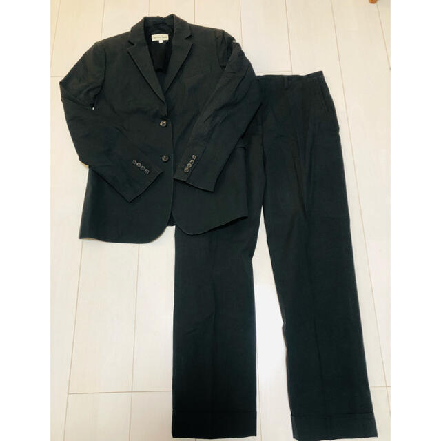 alberto biani スーツ 黒　44 大きめサイズ レディースのジャケット/アウター(テーラードジャケット)の商品写真