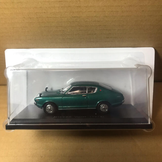 日産(ニッサン)の国産名車コレクション1/43ニッサン バイオレット　ミニカー  エンタメ/ホビーのおもちゃ/ぬいぐるみ(ミニカー)の商品写真