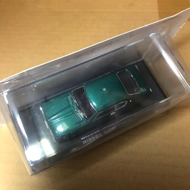 日産(ニッサン)の国産名車コレクション1/43ニッサン バイオレット　ミニカー  エンタメ/ホビーのおもちゃ/ぬいぐるみ(ミニカー)の商品写真