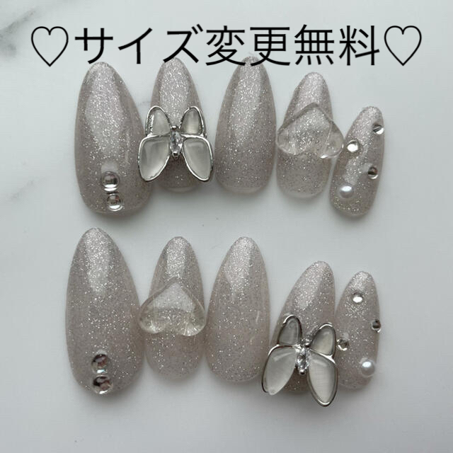 ネイルチップ　ガーリー　韓国　蝶々 ハンドメイドのアクセサリー(ネイルチップ)の商品写真