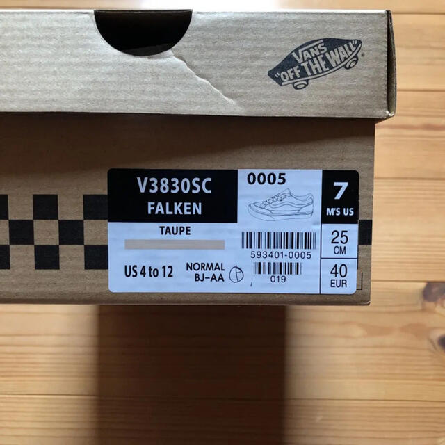 VANS(ヴァンズ)の二日間限定！！【新品・未使用】VANS ファルケン スニーカー 25.0cm レディースの靴/シューズ(スニーカー)の商品写真