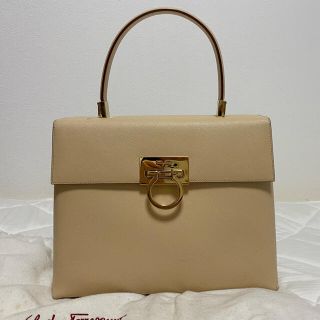 サルヴァトーレフェラガモ(Salvatore Ferragamo)のお値下げしました✨サルヴァトーレフェラガモ  ガンチーニ ハンドバッグ(ハンドバッグ)