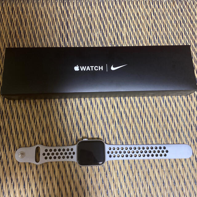 Apple watch se NIKEモデル 44mm