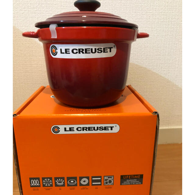 LE CREUSET(ルクルーゼ)のル・クルーゼ ココットエブリィ18  チェリーレッド 新品未使用 インテリア/住まい/日用品のキッチン/食器(鍋/フライパン)の商品写真