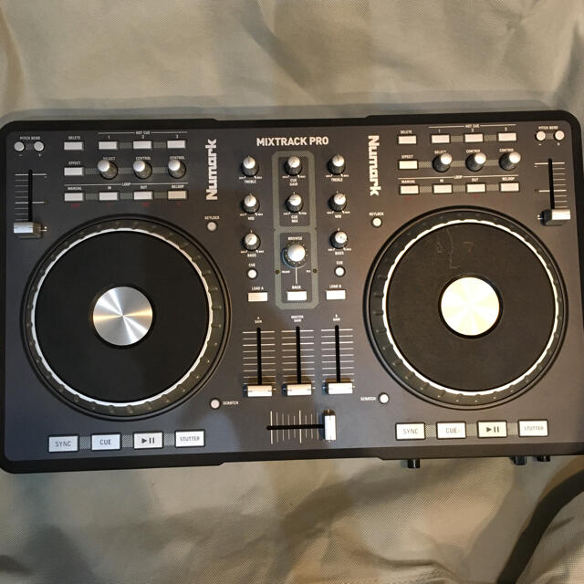 【aish777様専用】Numark MIXTRACK PRO(本体のみ) 楽器のDJ機器(DJコントローラー)の商品写真