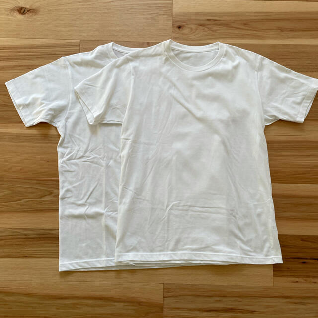 UNIQLO(ユニクロ)の最終価格！ユニクロ白T2枚セット価格！ レディースのトップス(Tシャツ(半袖/袖なし))の商品写真