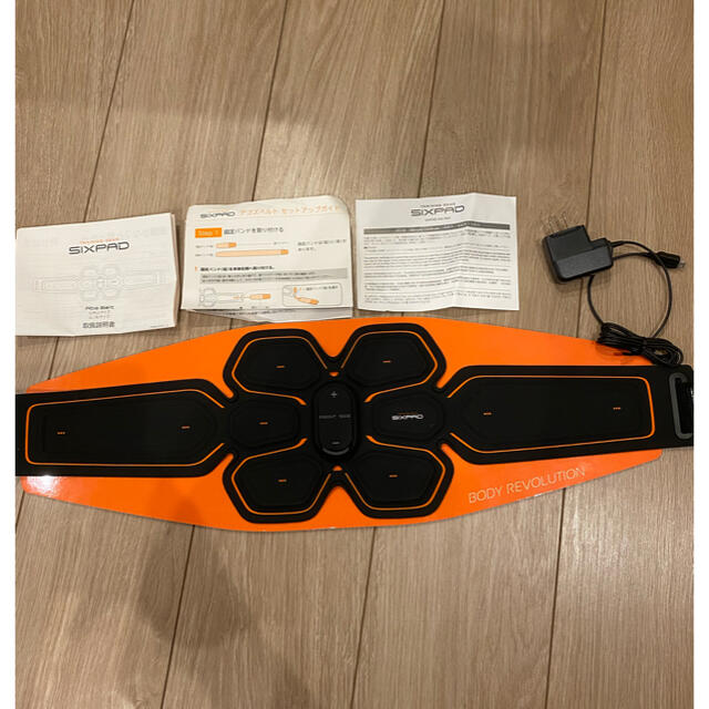 SIXPAD BODY 低め REVOLUTION EMSパッドセット バンド付 SIXPAD BODY 低め REVOLUTION EMSパッドセット バンド付
