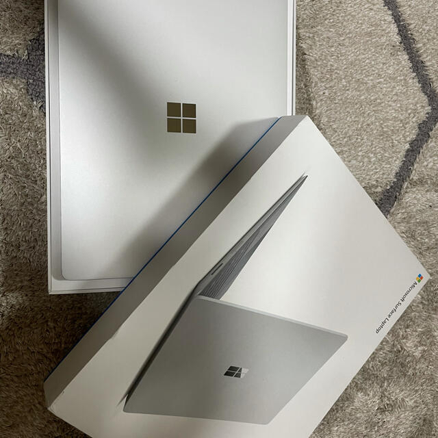 Microsoft(マイクロソフト)のSurface Laptop/Windows 10 Pro/IntelCore5 スマホ/家電/カメラのPC/タブレット(ノートPC)の商品写真