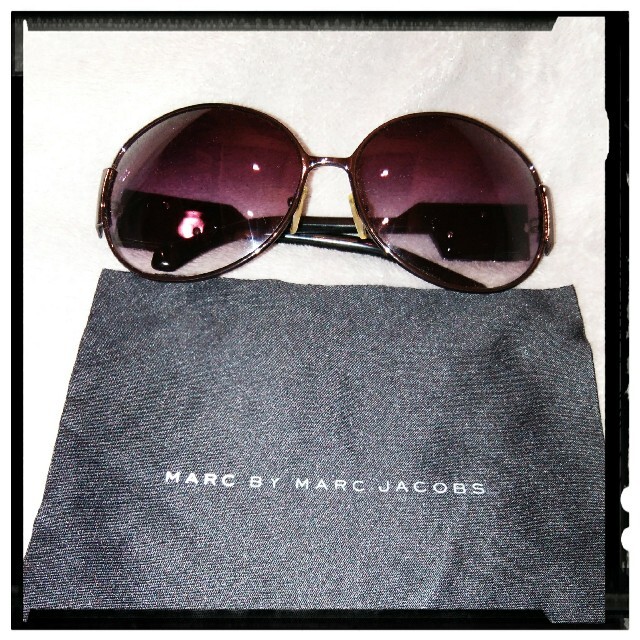 MARC BY MARC JACOBS(マークバイマークジェイコブス)のMARC BY MARC JACOBS サングラス レディースのファッション小物(サングラス/メガネ)の商品写真