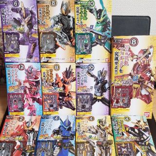 仮面ライダーセイバー 装動book1～9『11剣士ライダーセット』