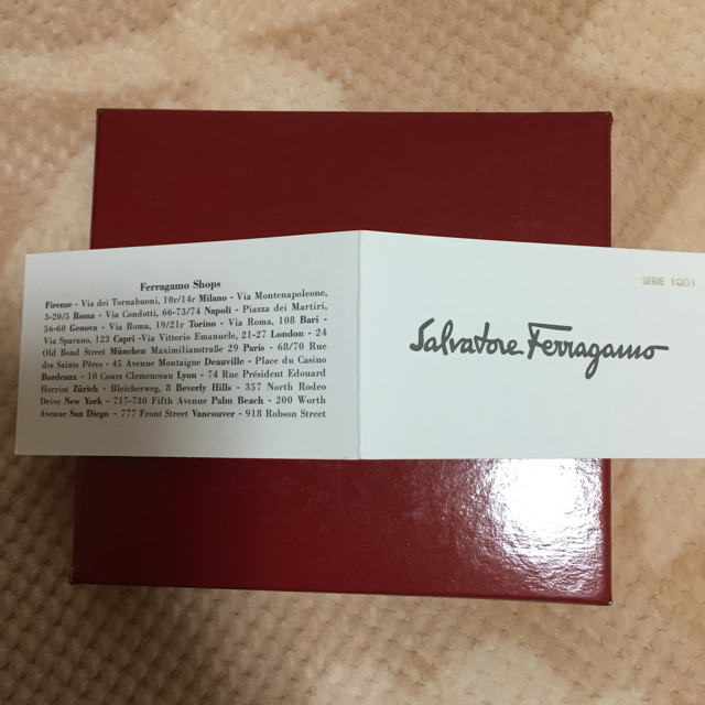 Salvatore Ferragamo(サルヴァトーレフェラガモ)の美品 フェラガモ 財布 レディースのファッション小物(財布)の商品写真