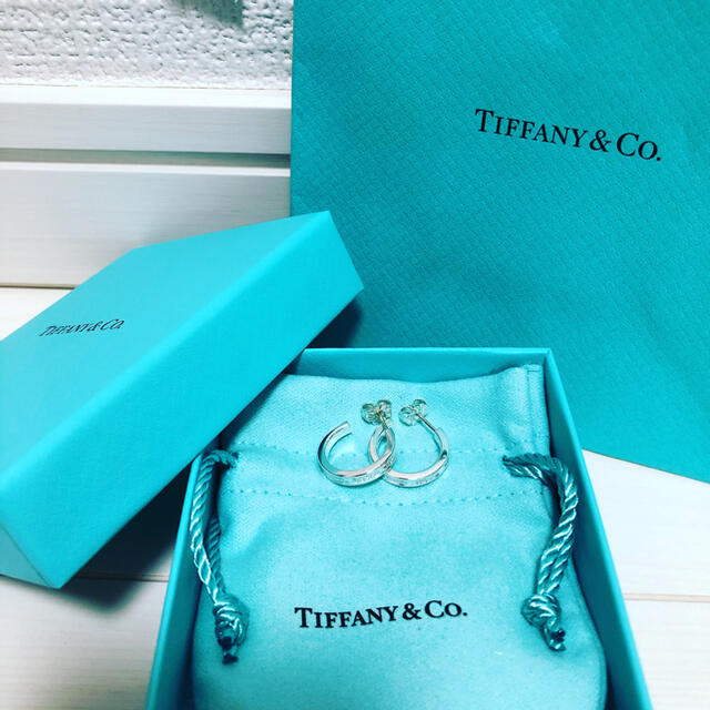 レディースTiffany& Co. フープピアス