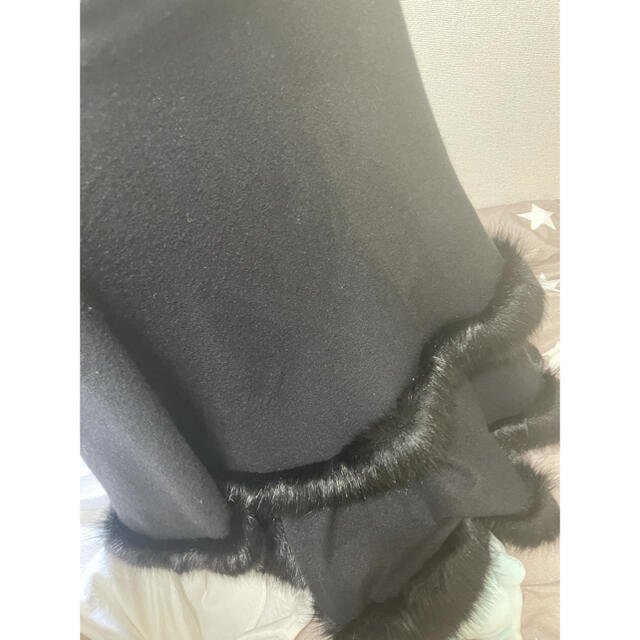 ファー付きポンチョ風コート レディースのジャケット/アウター(毛皮/ファーコート)の商品写真