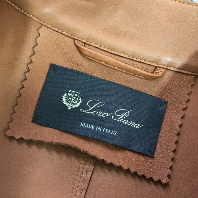 LORO PIANA(ロロピアーナ)のLolo Piana レザーベスト レディースのトップス(ベスト/ジレ)の商品写真