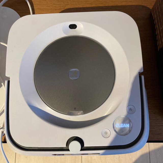 iRobot(アイロボット)のブラーバジェットm6 iRobot スマホ/家電/カメラの生活家電(掃除機)の商品写真