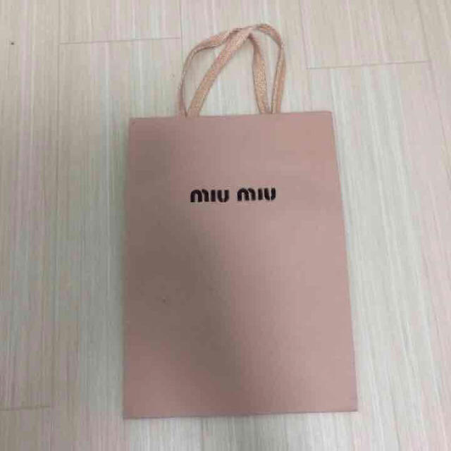 miumiu(ミュウミュウ)のミュウミュウショップ袋 レディースのバッグ(ショップ袋)の商品写真